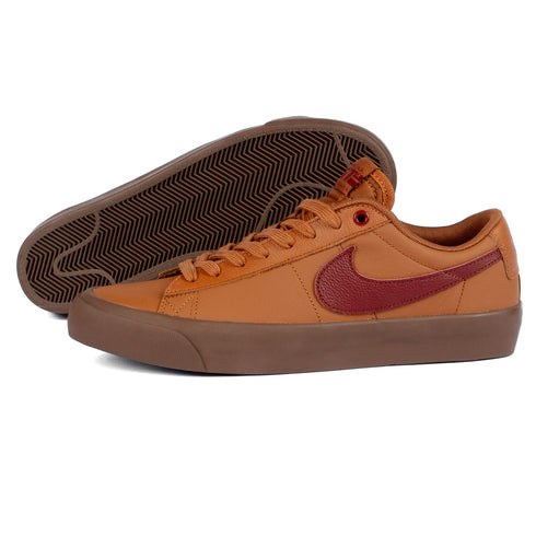 Nike SB - Blazer Low Pro GT (Lt British Tan/Dark Team Red)